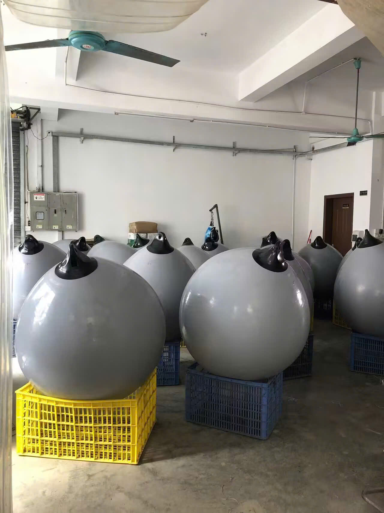 Thiết bị ngành lặn